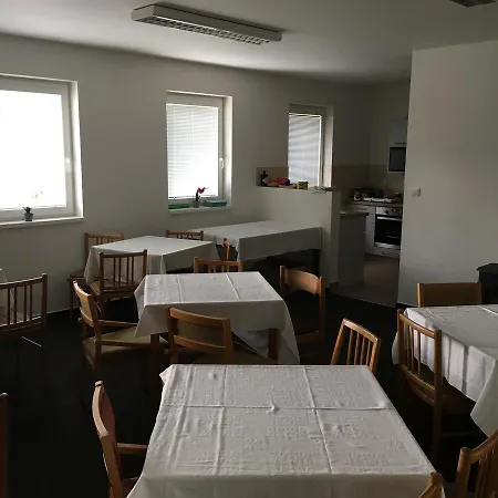 Na Sadkach Hostel Strakonice